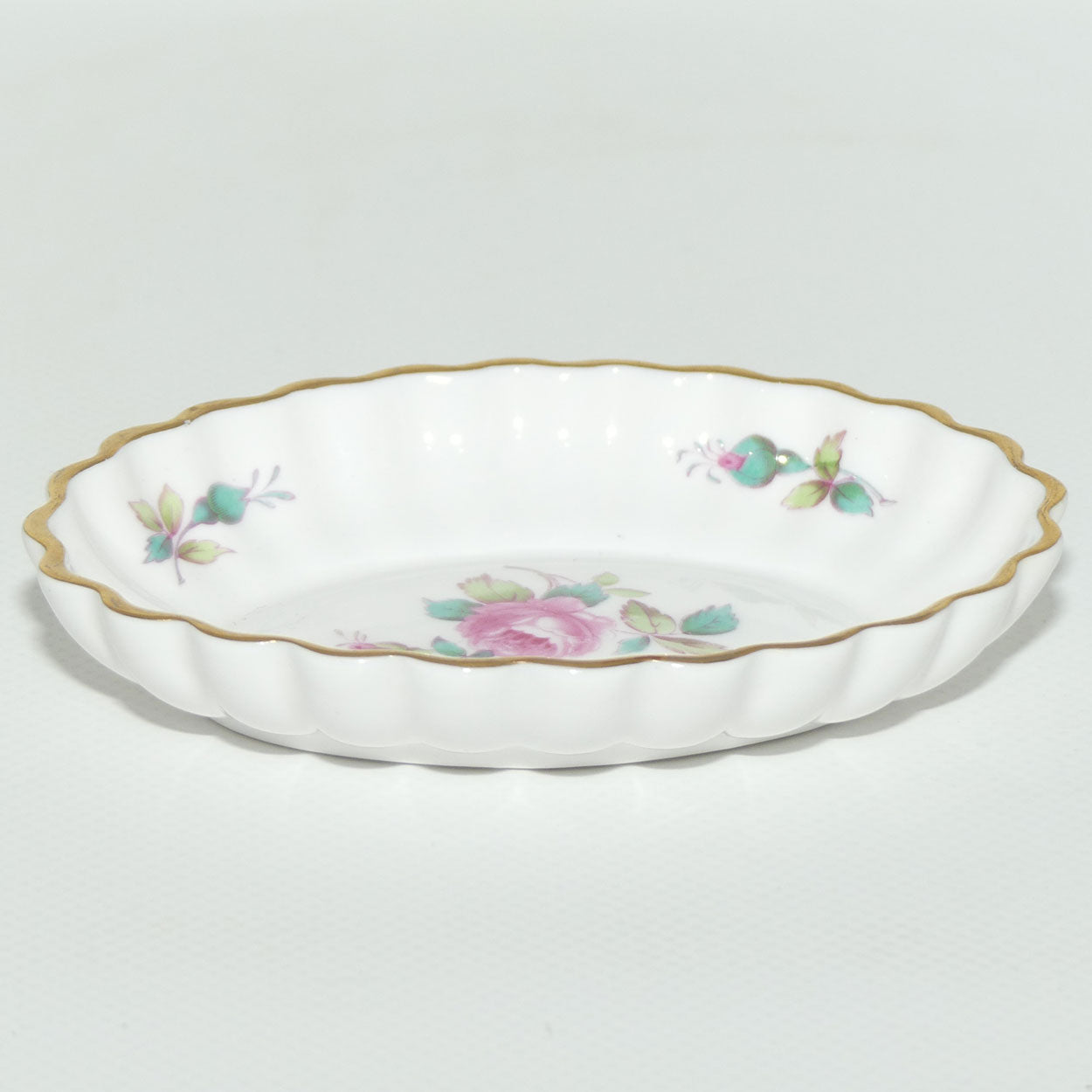 Spode Bone China Billingsley Rose Spray fluted pin dish