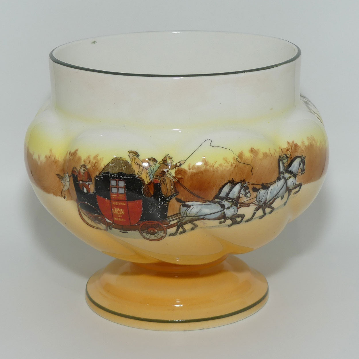 Royal Doulton Coaching Days fluted shape footed rose bowl E3804