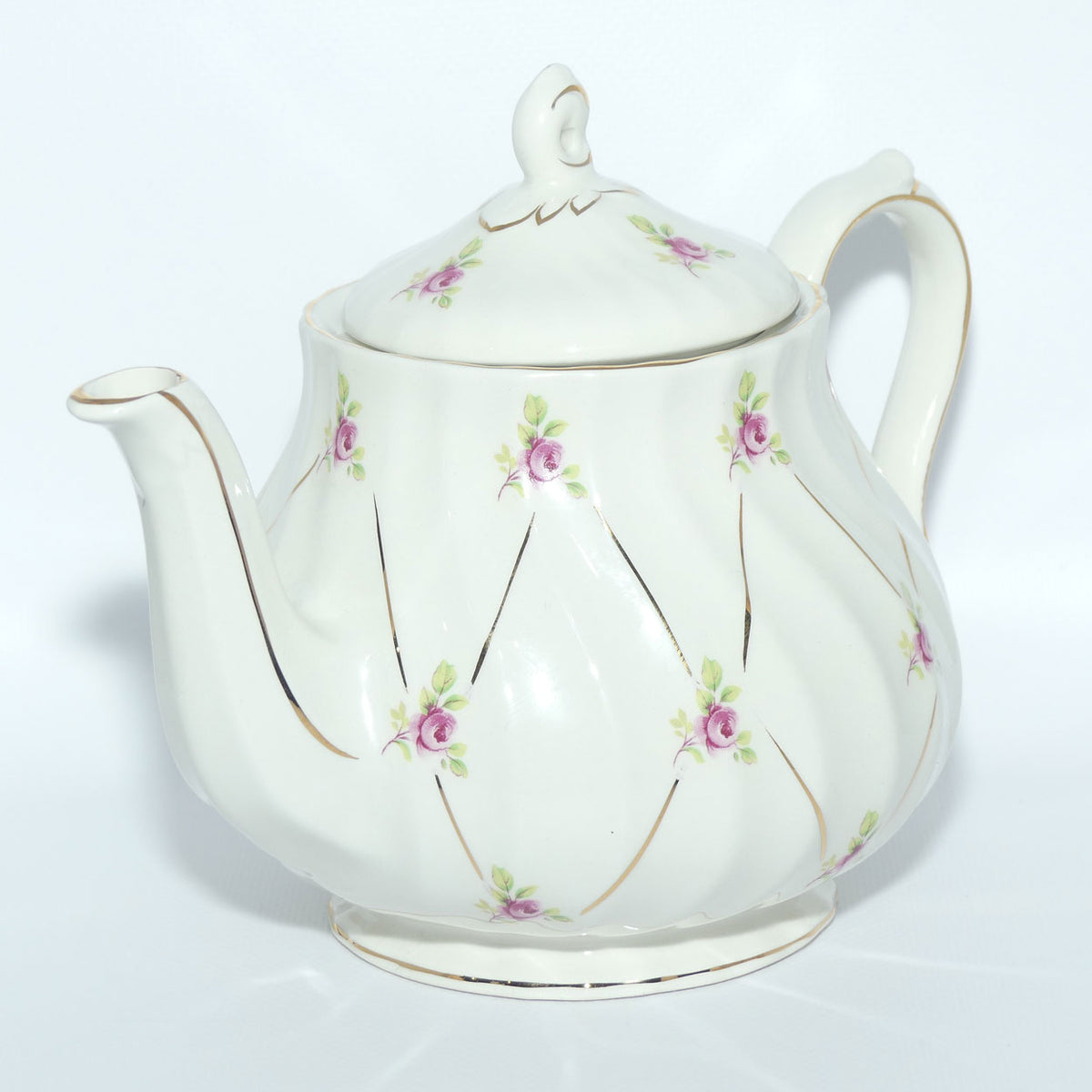 Sadler England Rosebuds tea pot | Classic shape