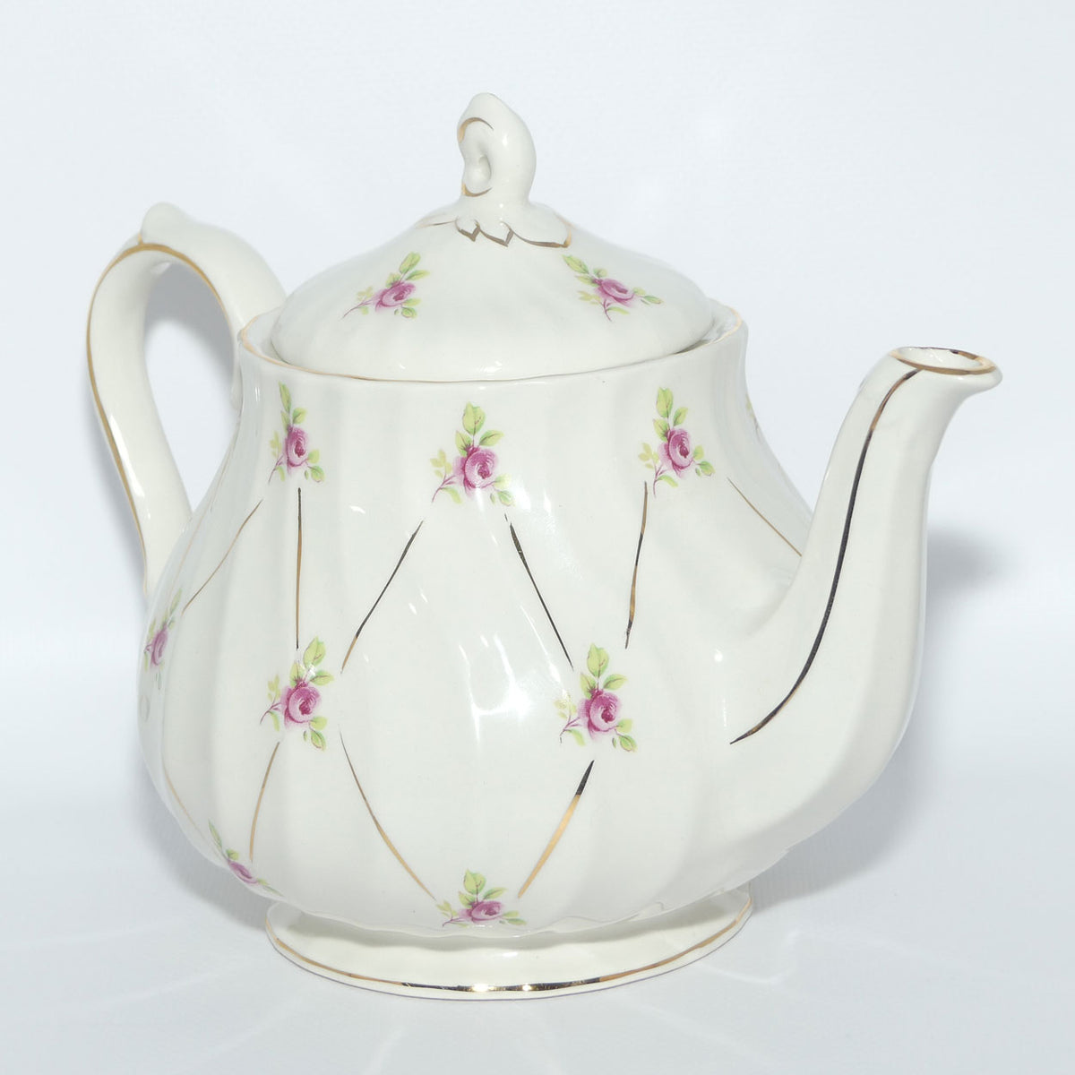 Sadler England Rosebuds tea pot | Classic shape