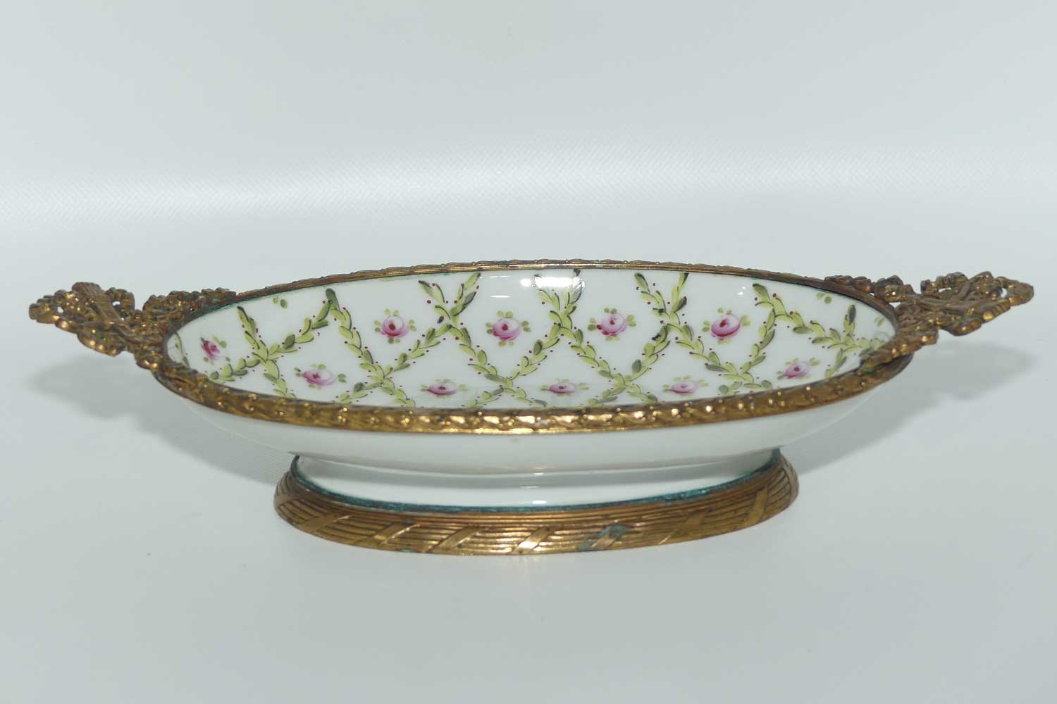 Late 19th Century French Sevres style Roses decorated ormolu set comport | Medium Size