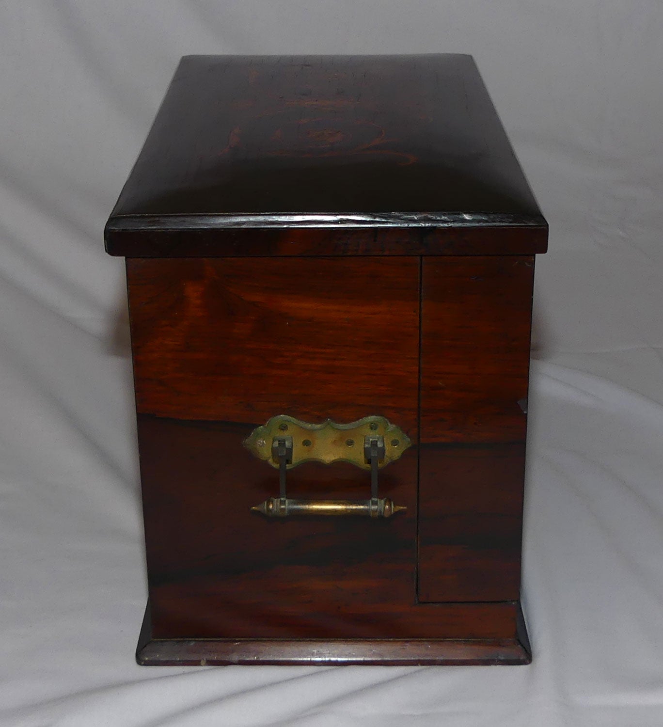 An Early to Mid Victorian Rosewood Travelling Office Writing Box | Compendium