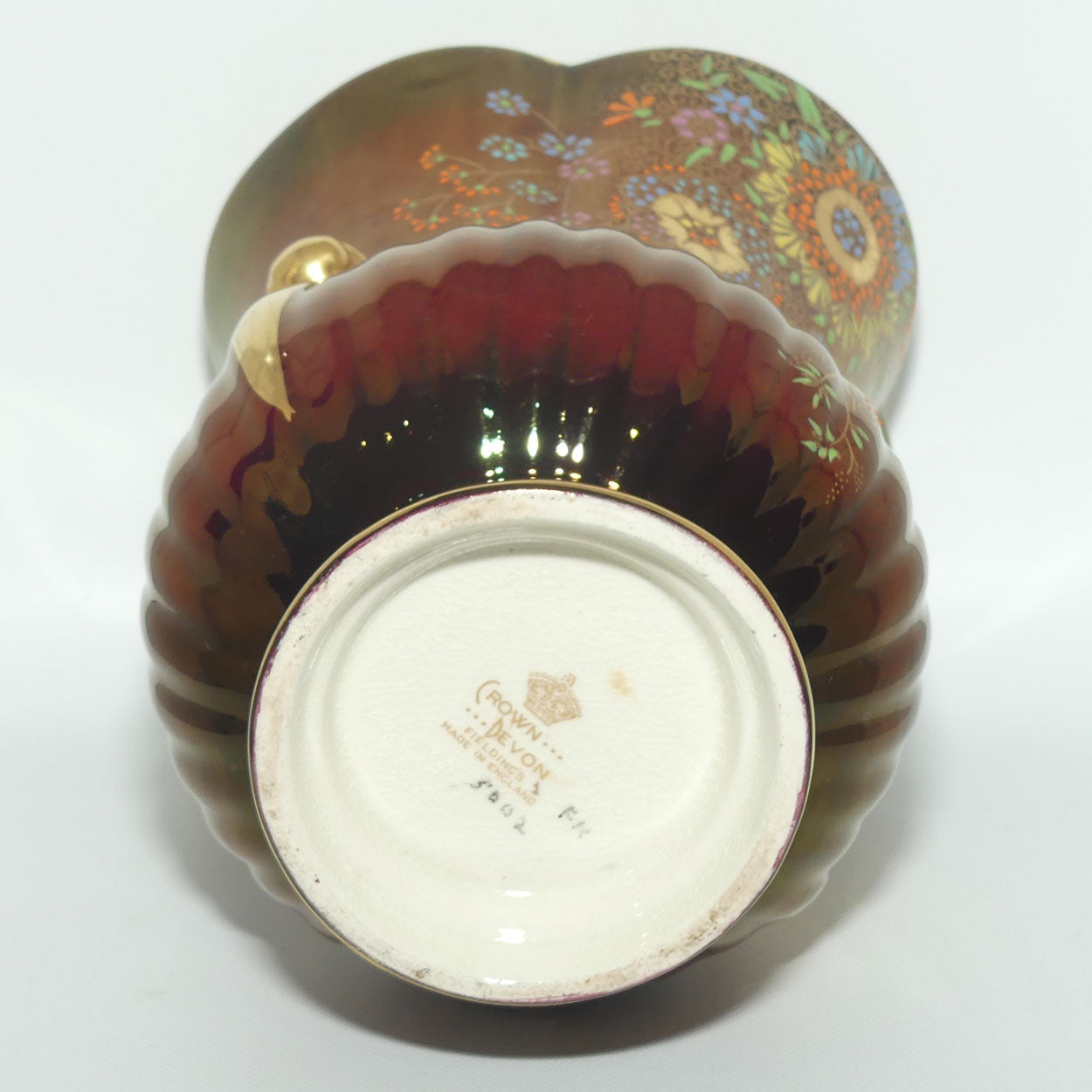 Crown Devon Fieldings Rouge Floral design twin handle vase with ribbed shape