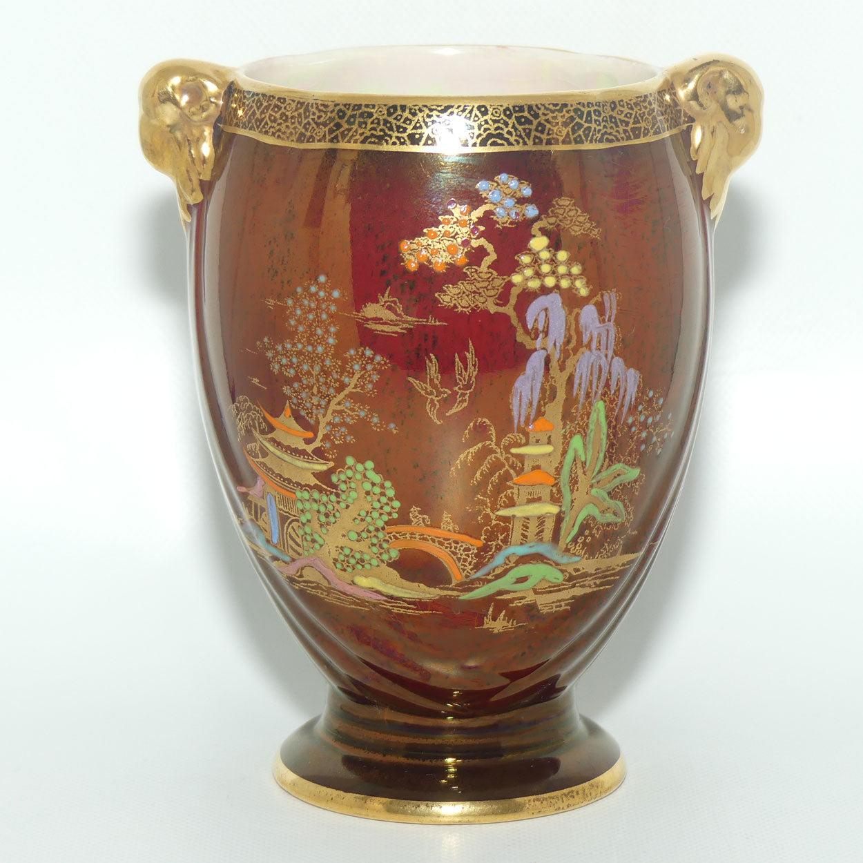 Crown Devon Fieldings Rouge Pagoda design twin handle vase | 12.5cms