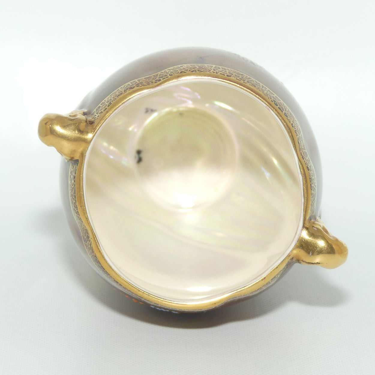 Crown Devon Fieldings Rouge Pagoda design twin handle vase | 12.5cms