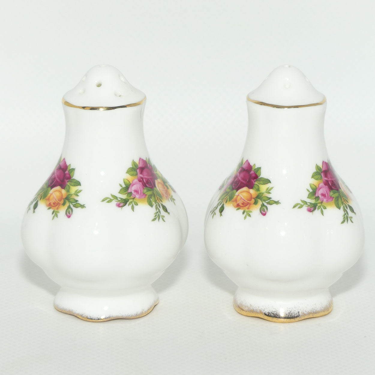 Royal Albert Bone China England Old Country Roses Salt and Pepper set | #2
