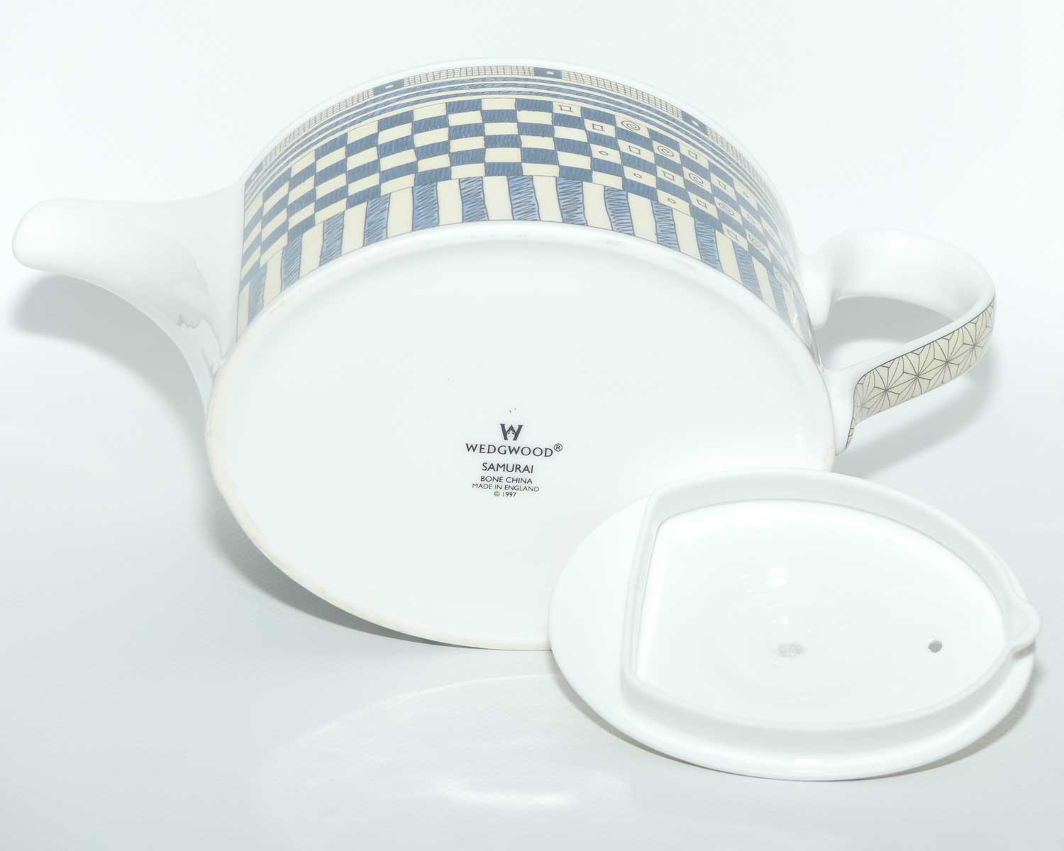 Wedgwood Bone China Samurai pattern | Tea Pot | 900mls