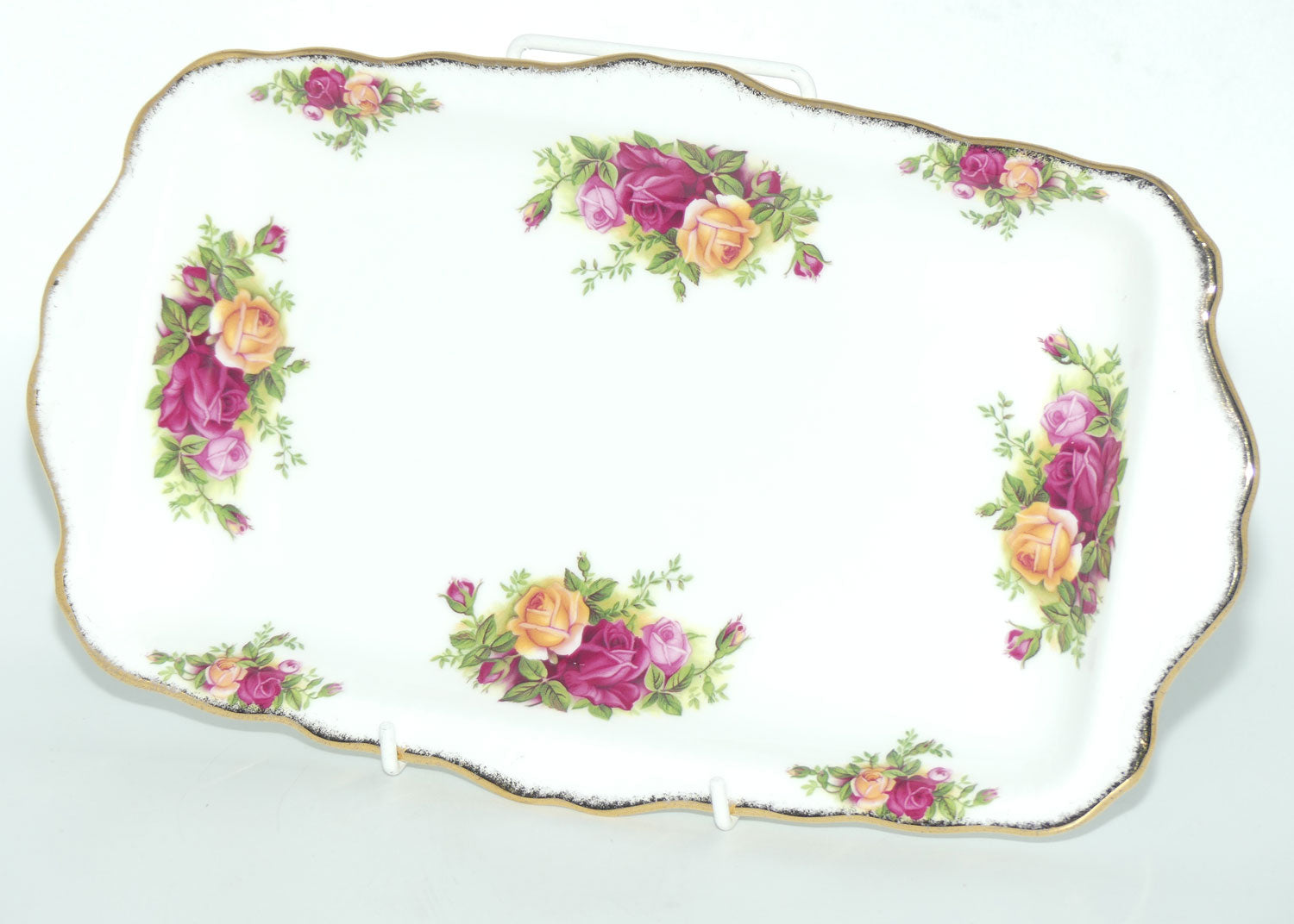 Royal Albert Bone China England Old Country Roses  Rectangular Sandwich Tray | © 1962 Royal Albert Ltd backstamp