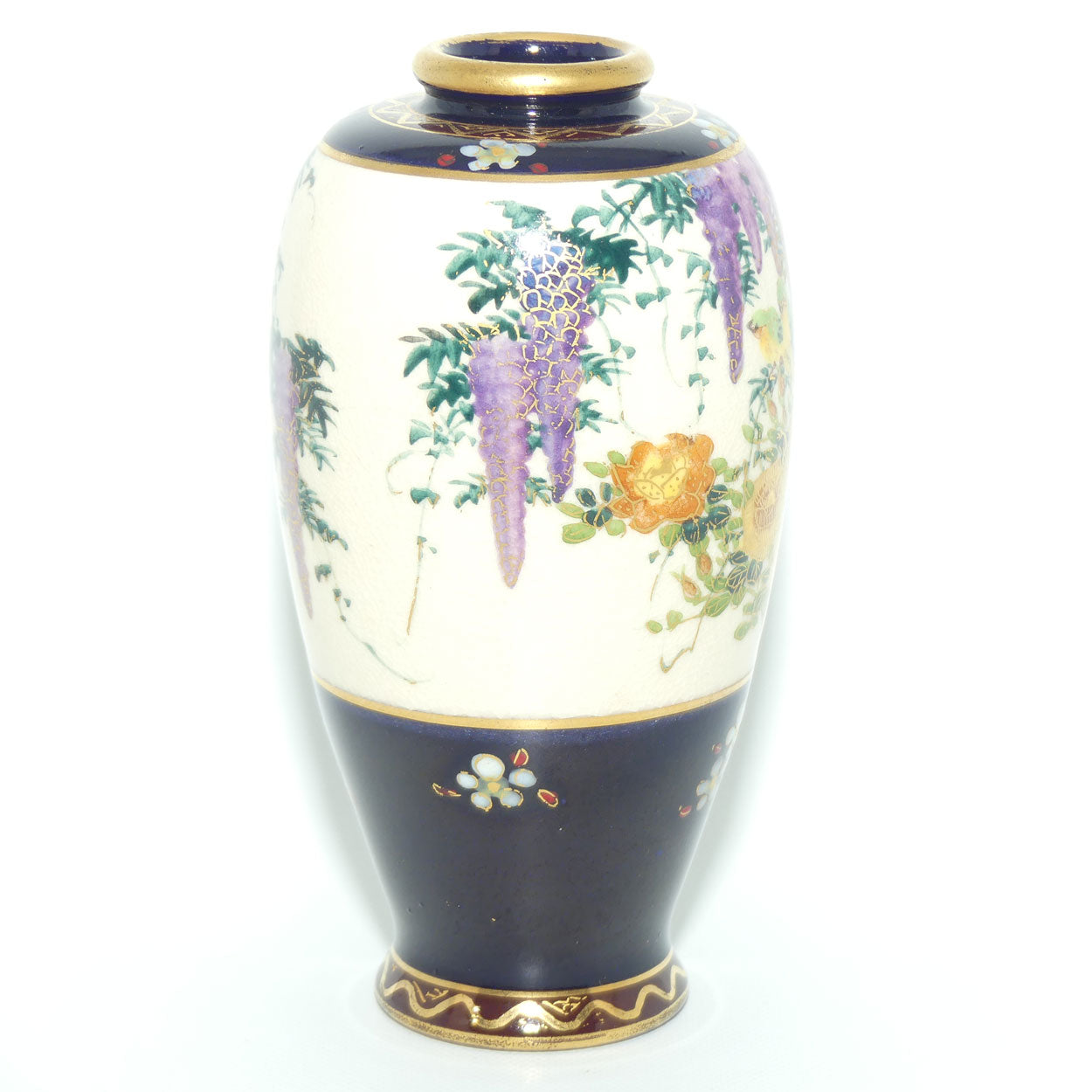 Satsuma vase depicting Wisteria by Koshida | late Meiji | Taisho period