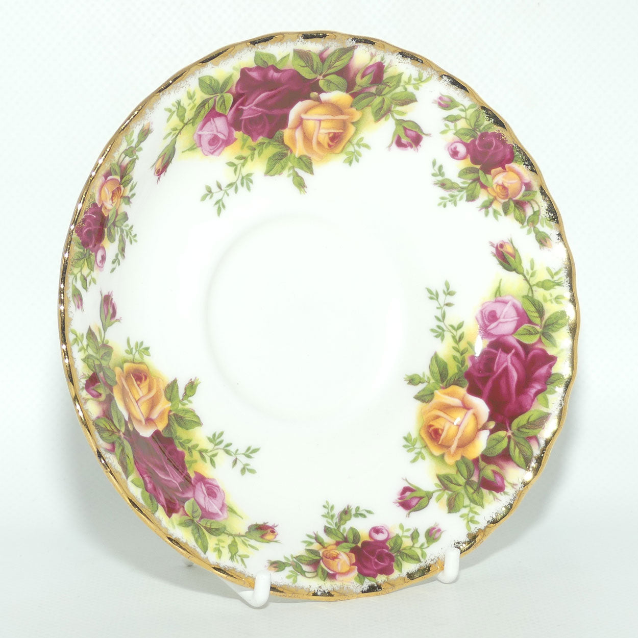 Royal Albert Bone China England Old Country Roses tea saucer | ©1962 Royal Albert Ltd backstamp