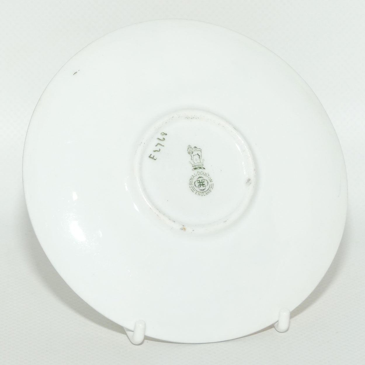 Royal Doulton Coaching Days saucer | Unrecorded Scene E2768 | rare Blue Sky variation | #3