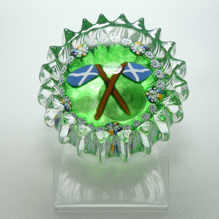 John Deacons Scotland the Brave medium paperweight | Ribbed | Green