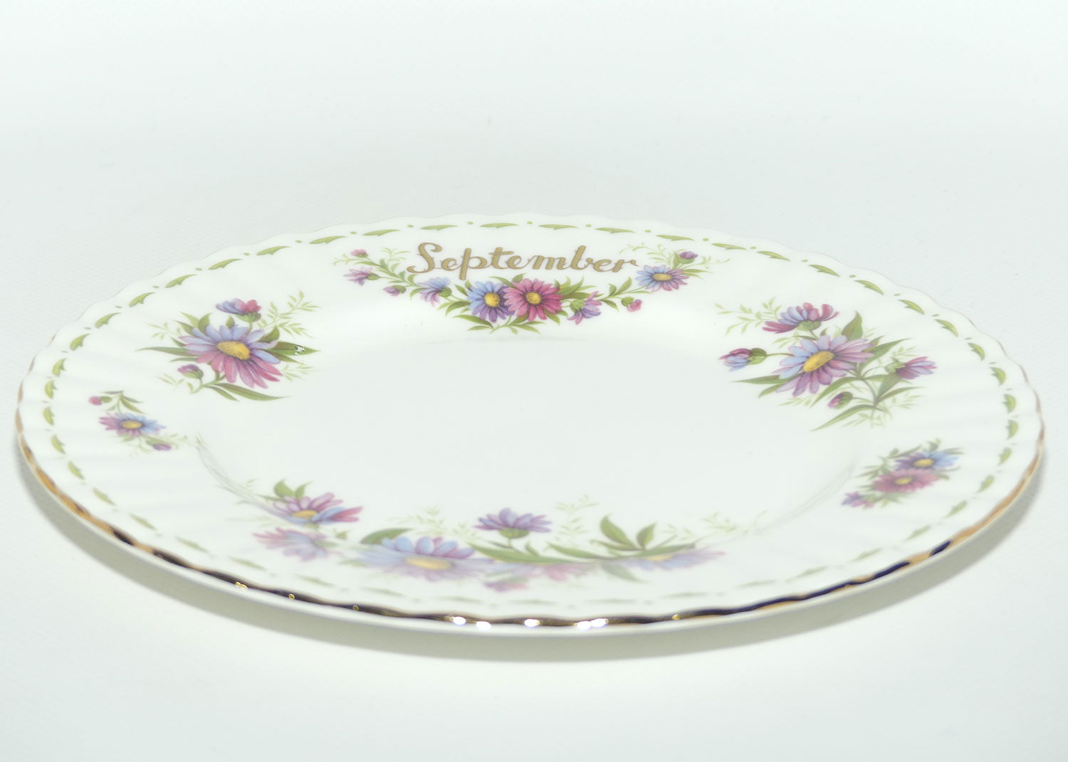 Royal Albert Bone China England | Flower of the Month series | #9 | September Michaelmas Daisy plate | 21cm
