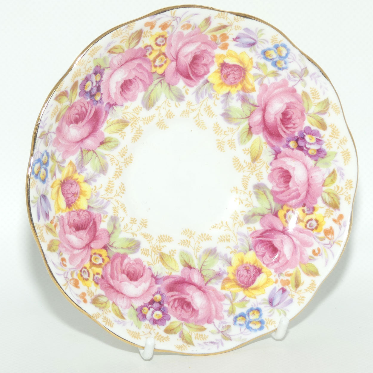 Royal Albert Bone China England Serena pattern trio | Avon cup shape