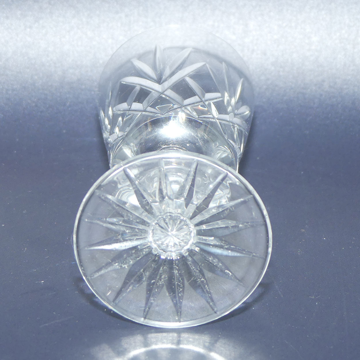 Fine quality set of 4 Cut Crystal liqueur glasses | 16 point star base | holds 30ml