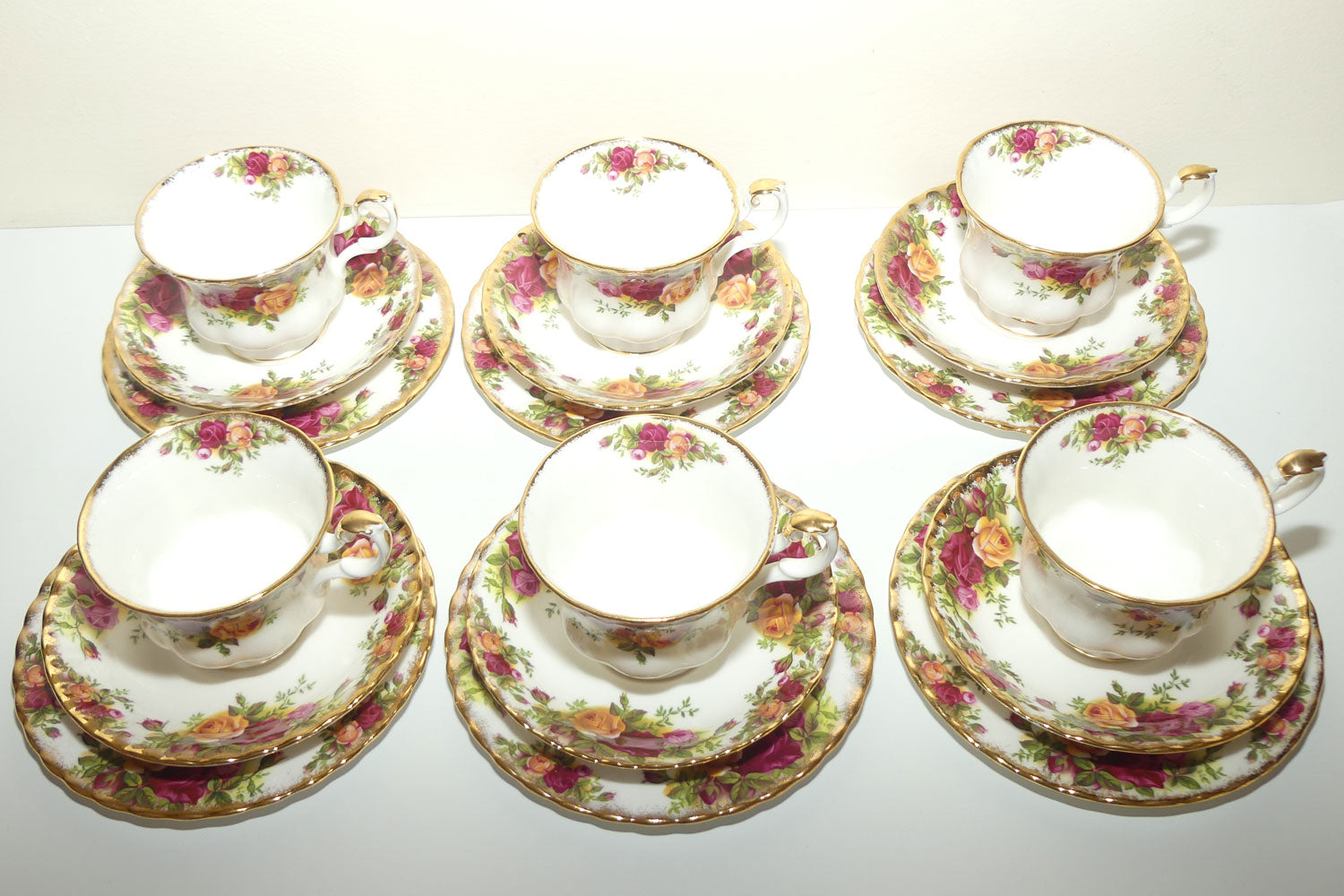 Royal Albert Bone China England Old Country Roses set of 6 trios | early backstamp