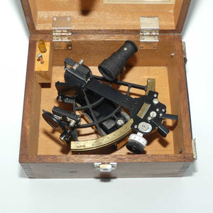 Fine quality Japanese Osaka Tamaya and Co sextant in original case | Model 631