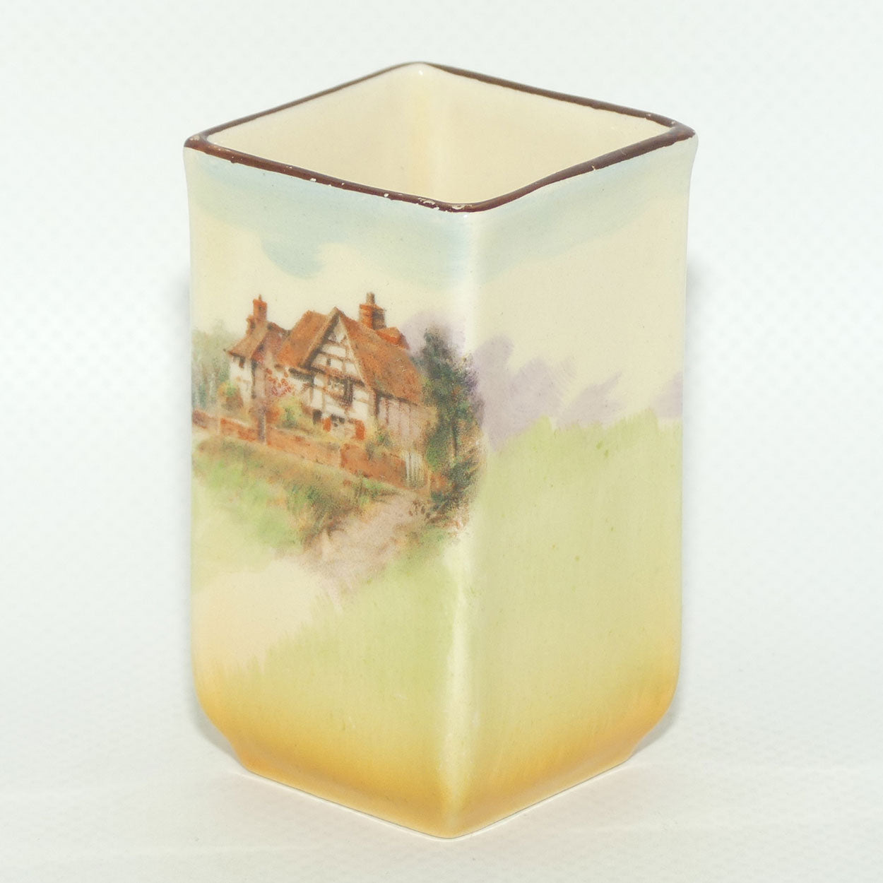Royal Doulton English Cottages A vase D4987 | Shape 7016