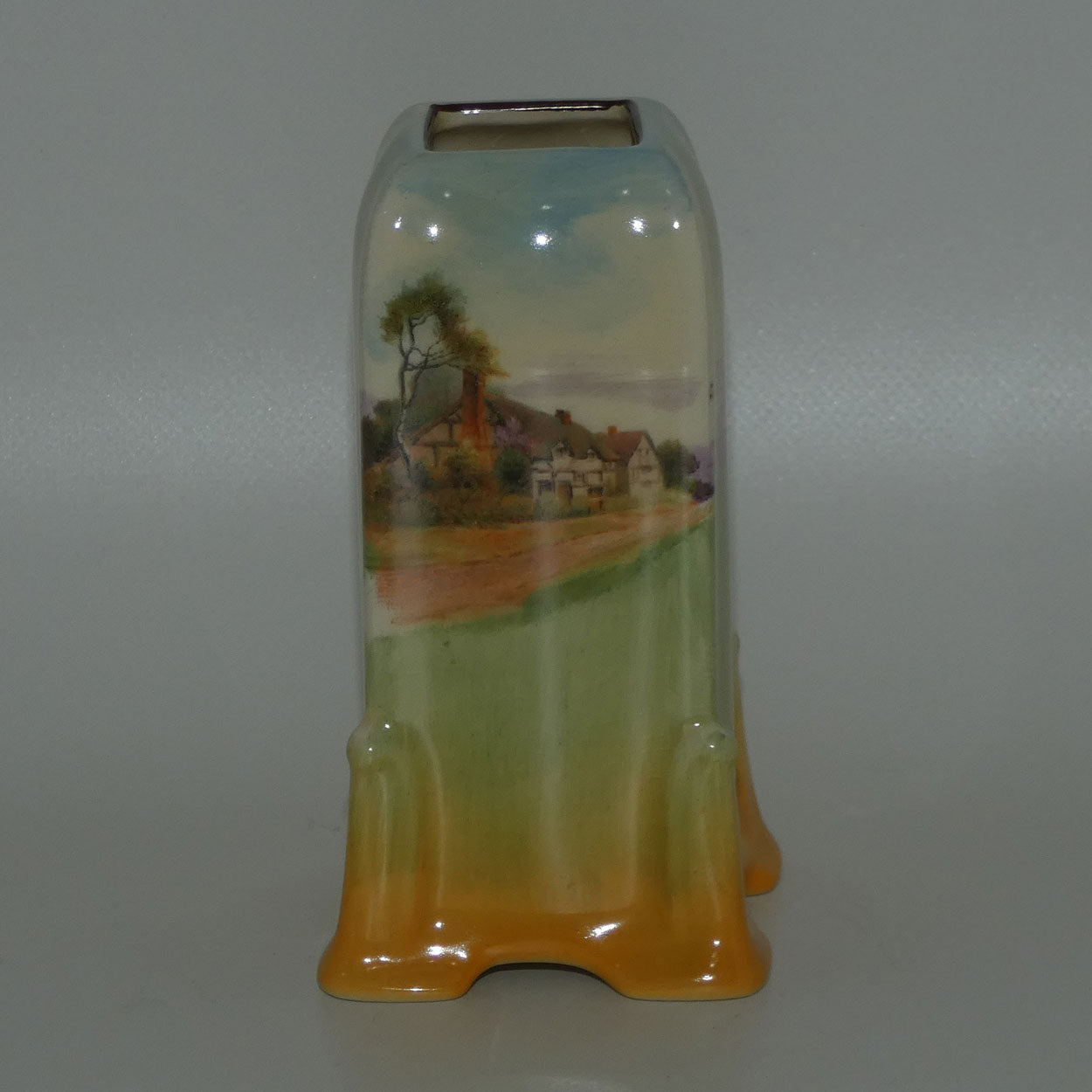 royal-doulton-english-cottages-a-vase-shape-7349-d4987