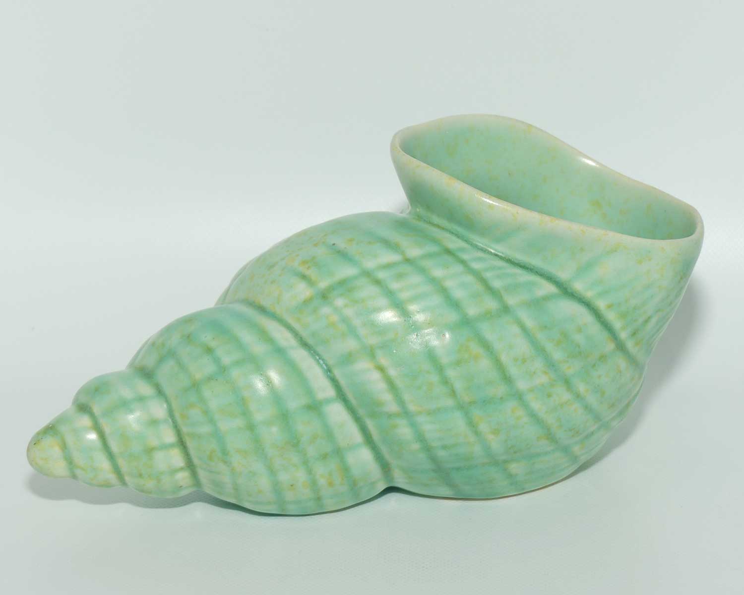 Shorter and Son Art Deco Conch Shell vase