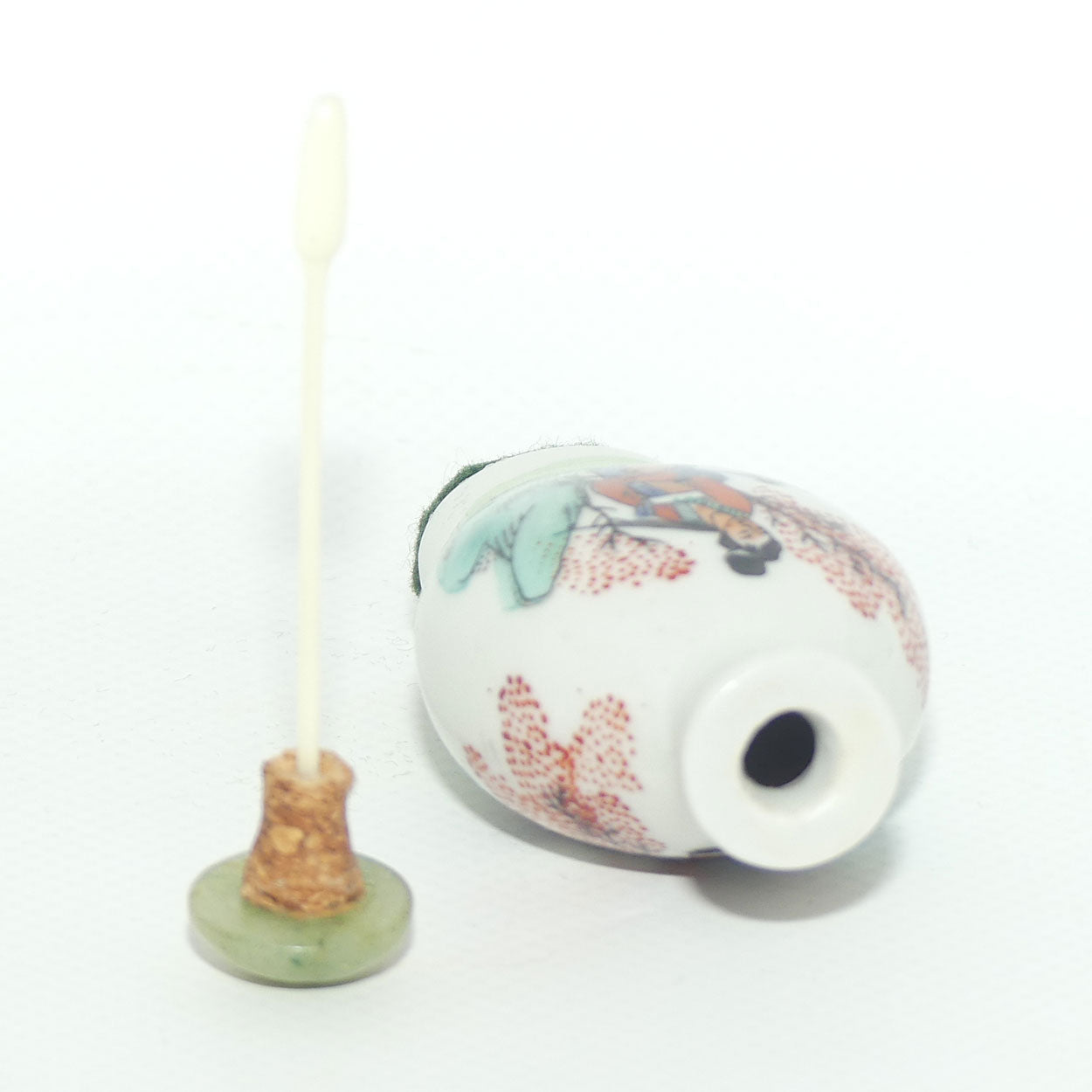 Chinese snuff bottle with greenstone stopper | Shy Maiden