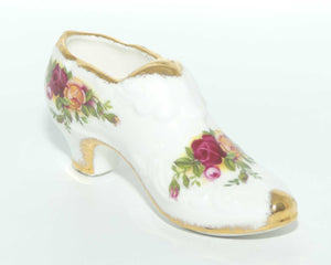 Royal Albert Bone China England Old Country Roses slipper | © Royal Albert Ltd 1962 stamp