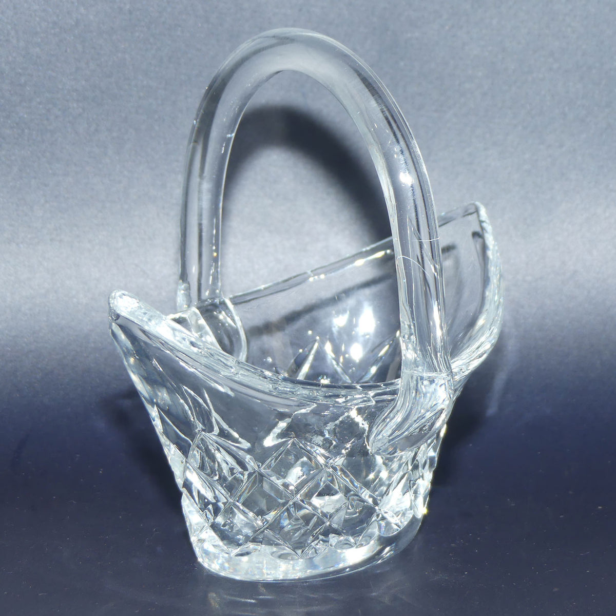 Small Crystal basket | Diamond Cut with pointed shape