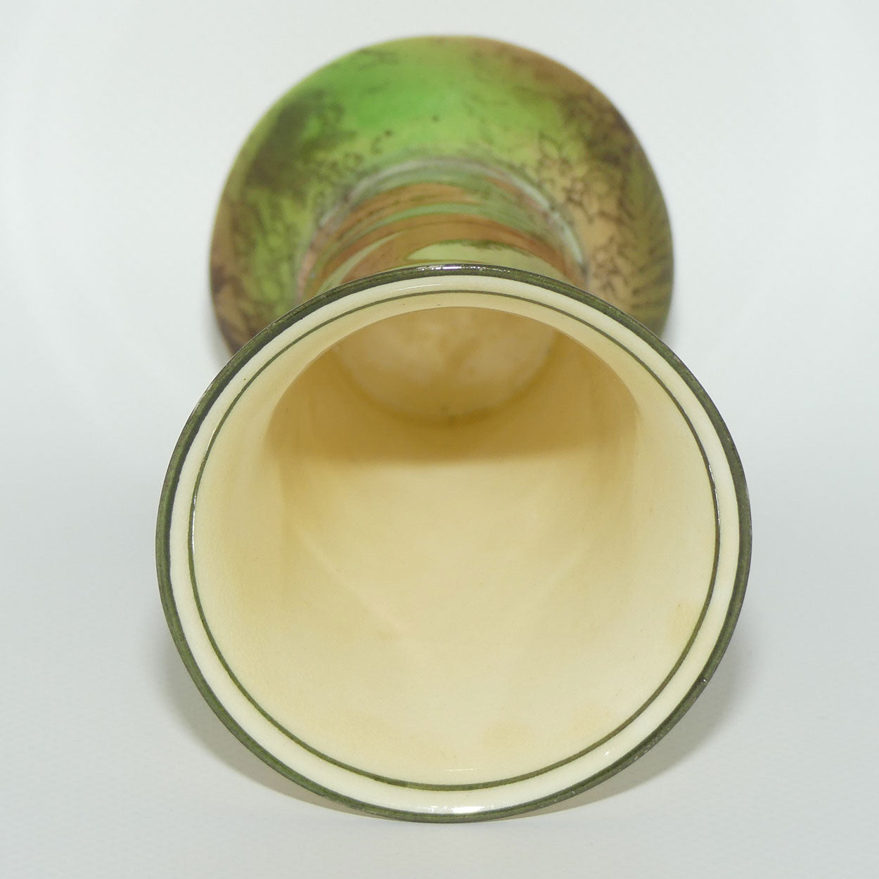 Royal Doulton Welsh trumpet vase E3784 | 13cm | Bone China body