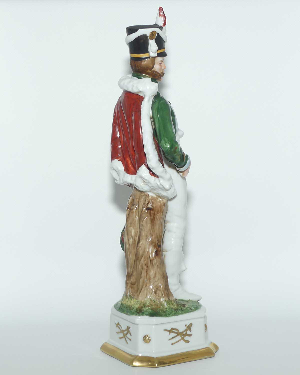 Capo DiMonte Napoleonic era Soldier | Feathered Hat and Sword at Side