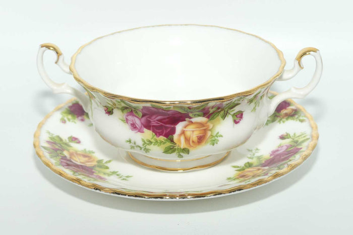 Royal Albert Bone China Old Country Roses handled coupe and underplate | © 1962 Royal Albert Ltd backstamp | Asian