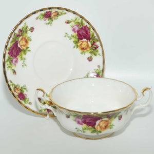 Royal Albert Bone China Old Country handled coupe and underplate | © 1962 Royal Albert Ltd backstamp | Asian