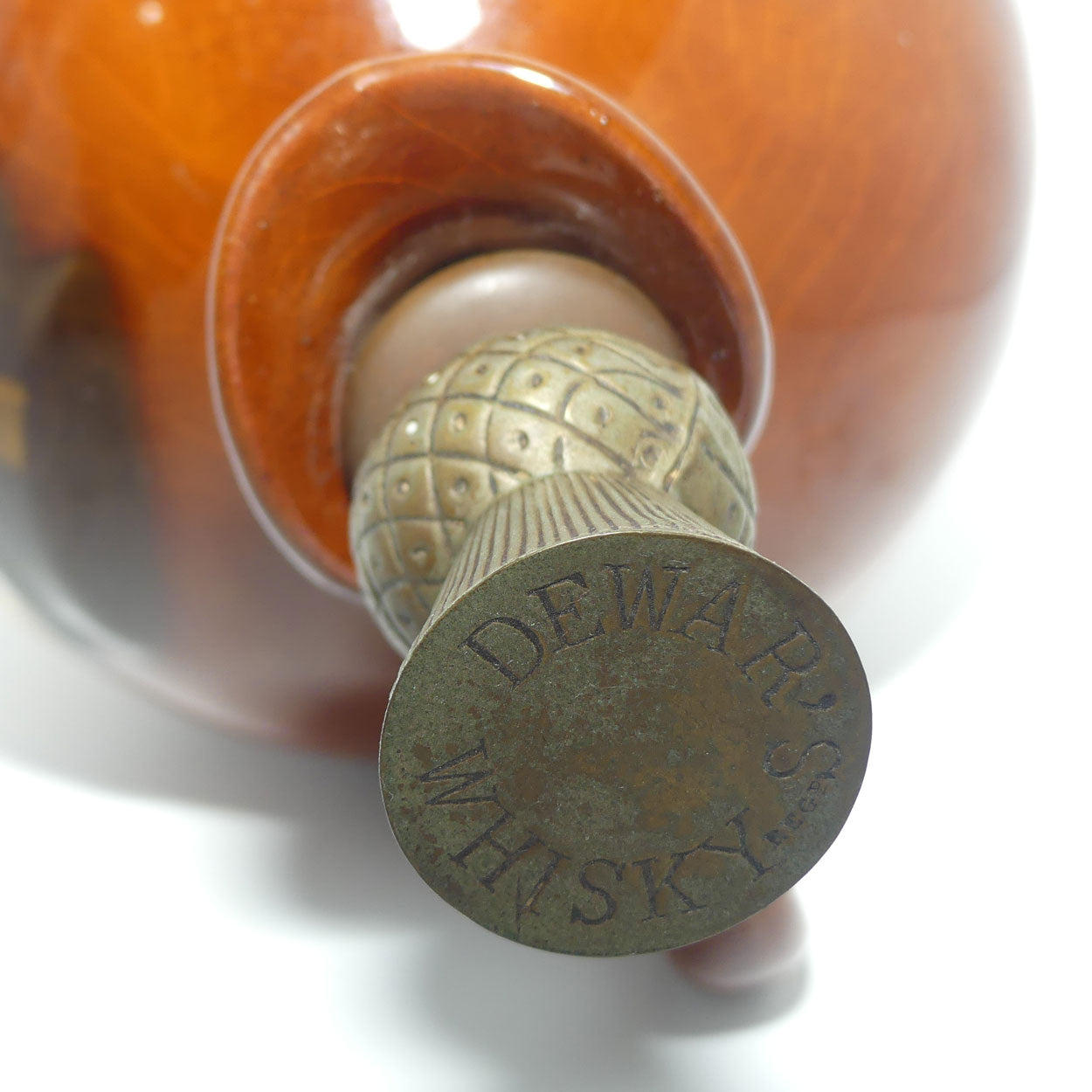 Royal Doulton Kingsware Sporting Squire Globular flask | Red Brown | Dewars Thistle stopper