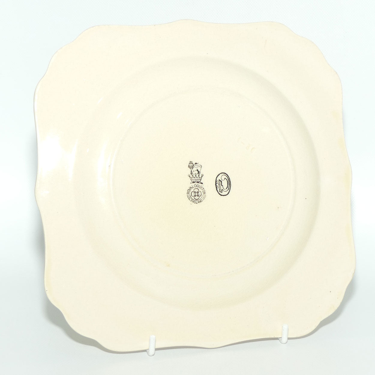 Royal Doulton Chivalry plate | Gilt Highlights
