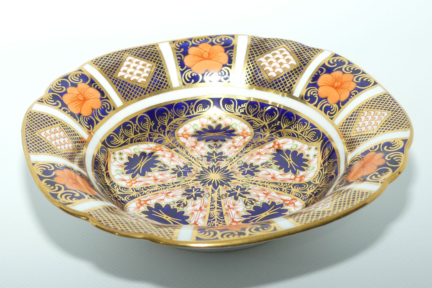 Royal Crown Derby Old Imari 1128 square shaped bowl | c.1933