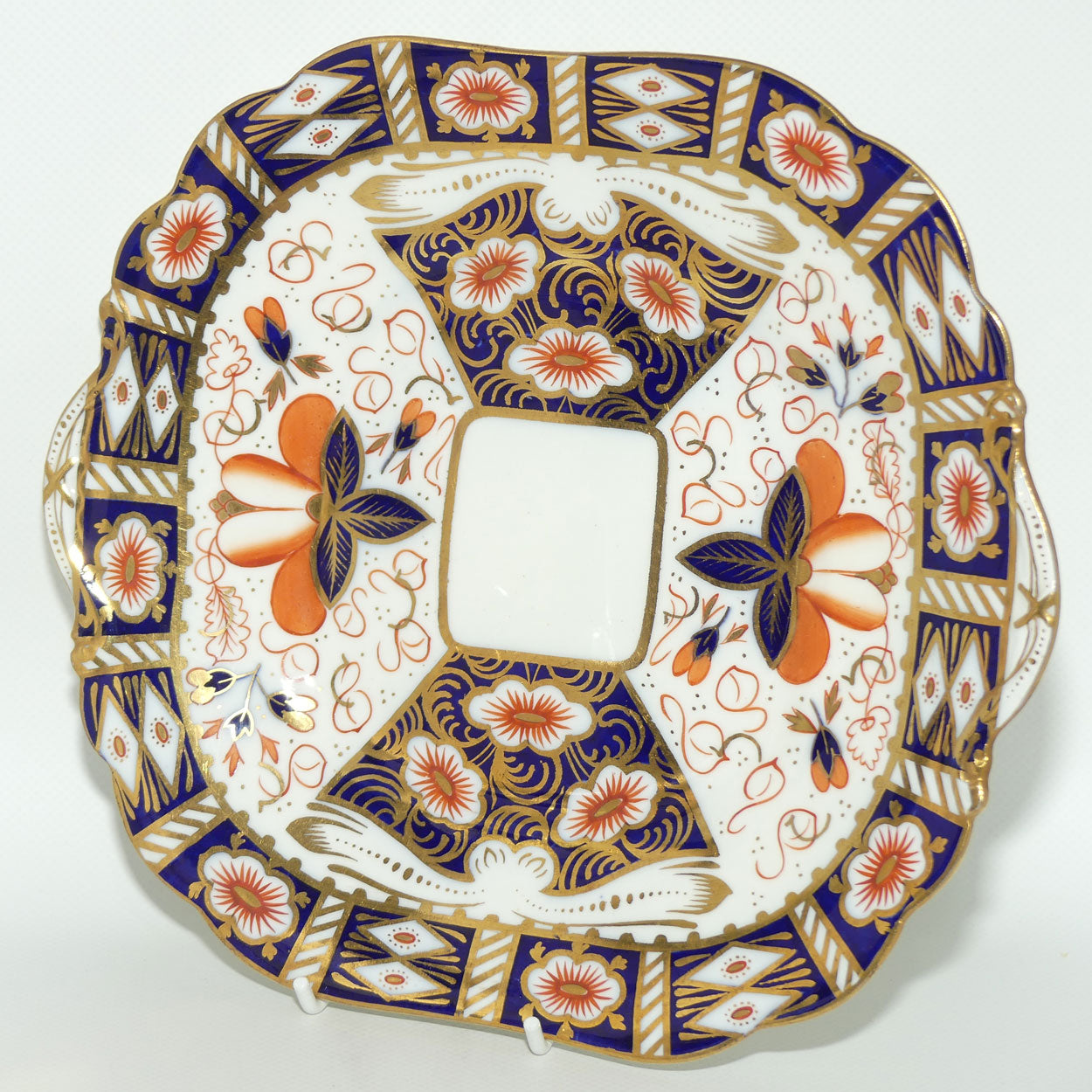 Aynsley Imari pattern tab handle cake plate