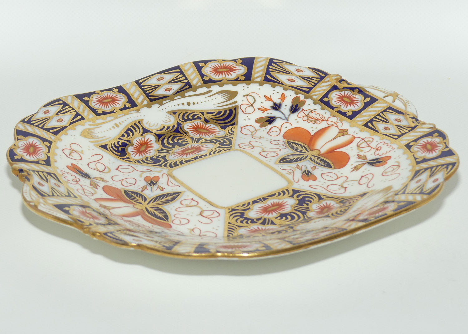Aynsley Imari pattern tab handle cake plate