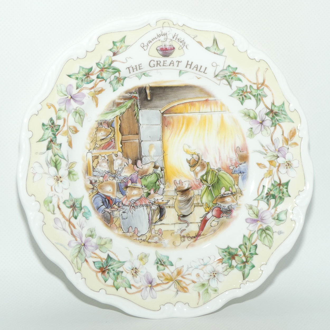 Royal Doulton Brambly Hedge Giftware | Secret Staircase series plate | The Great Hall | 20cm