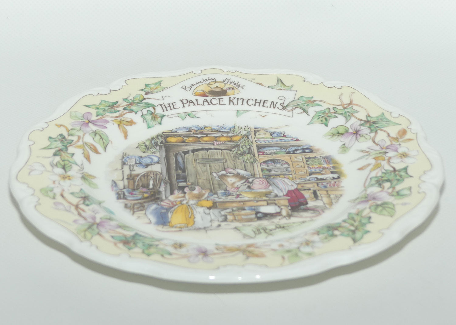 Royal Doulton Brambly Hedge Giftware | Secret Staircase series plate | The Palace Kitchens | 20cm