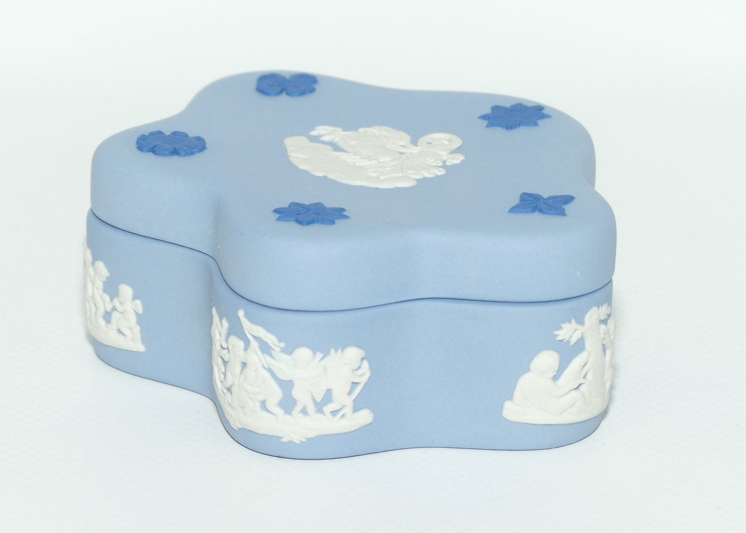 Wedgwood Jasper | Dark Blue and White on Pale Blue 5 point shape trinket box