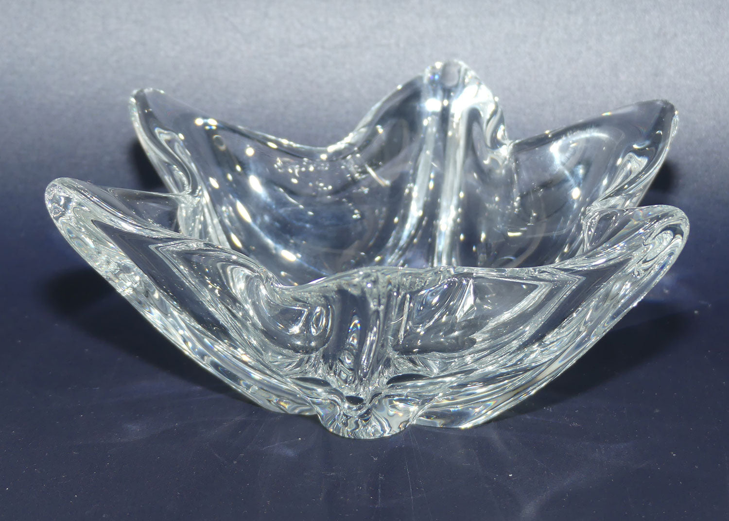 Daum France 6 point star shape bowl | 17cms diam