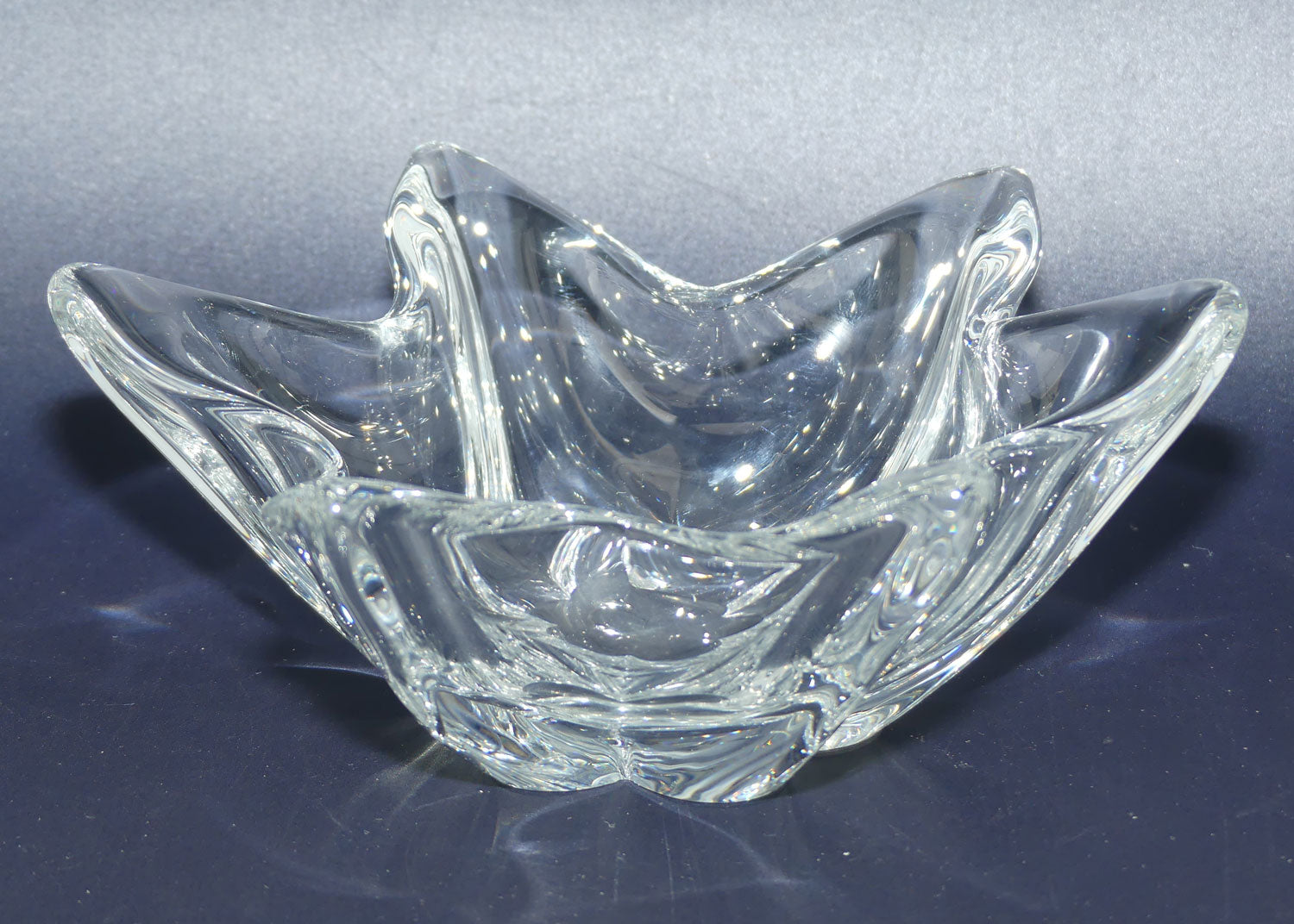 Daum France 6 point star shape bowl | 17cms diam