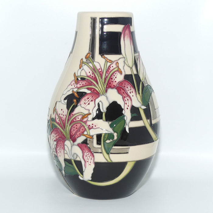 Moorcroft Stargazer Lily vase | Shape 117/9 | NE #127
