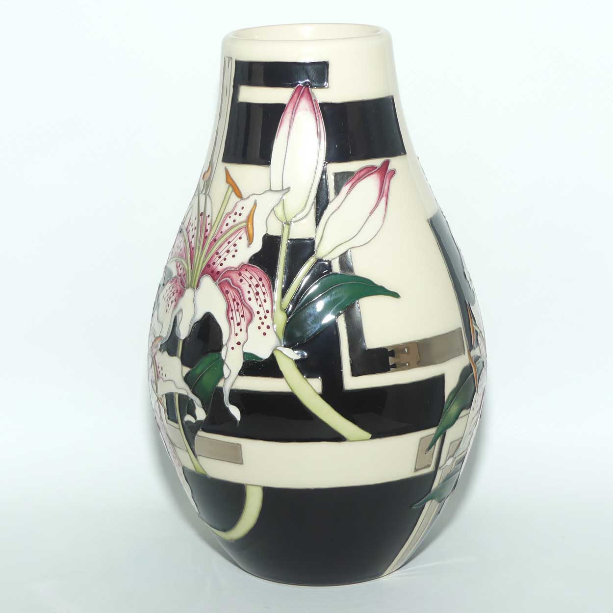 Moorcroft Stargazer Lily vase | Shape 117/9 | NE #57