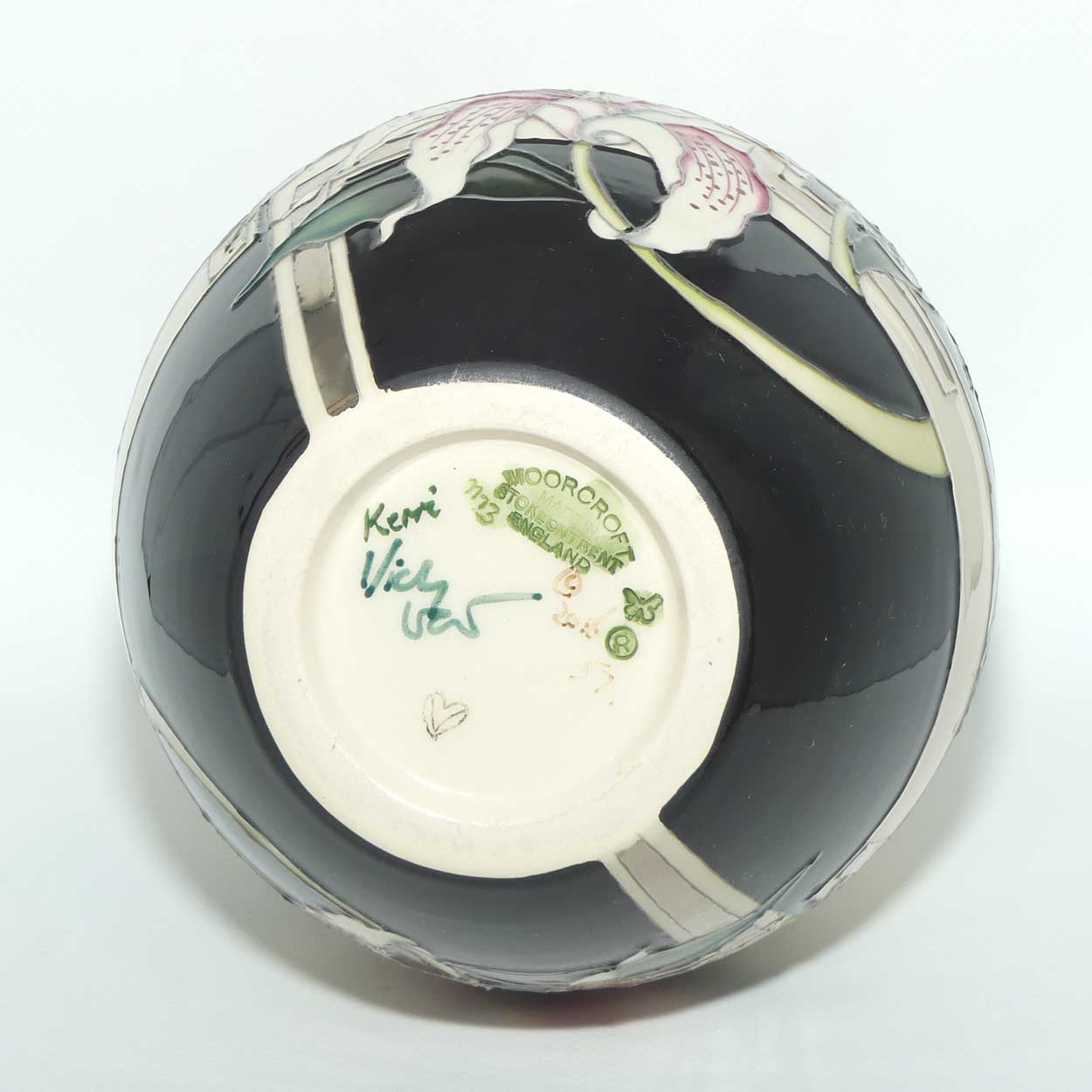 Moorcroft Stargazer Lily vase | Shape 117/9 | NE #57