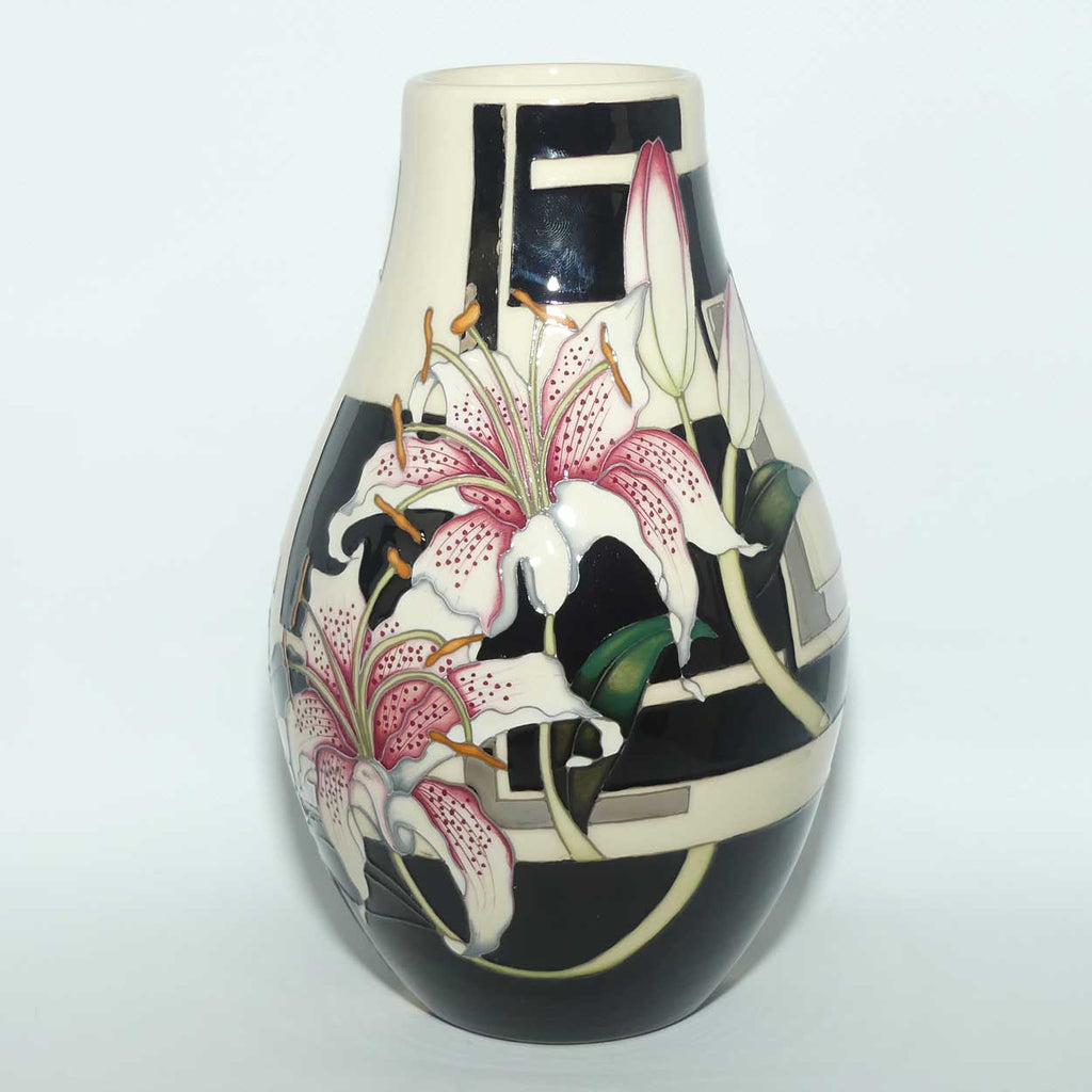 Moorcroft Stargazer Lily vase | Shape 117/9 | NE #16