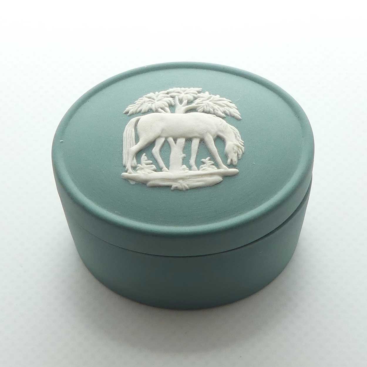Wedgwood Jasper | White on Spruce | Stubbs Horses trinket box | #1