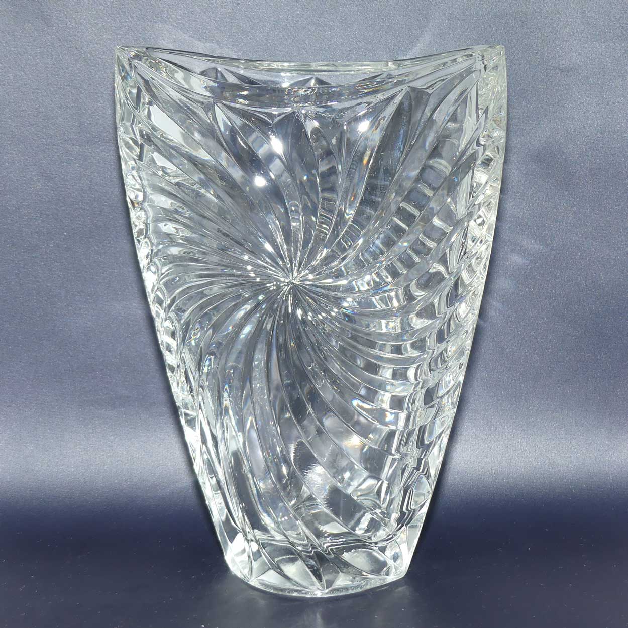 Studio Nova Japan radiant swirl vase