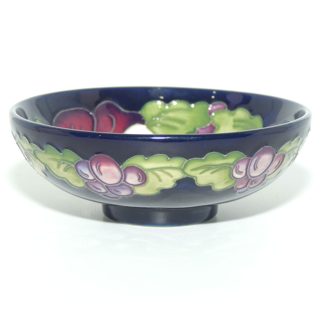 Moorcroft Study in Velvet 201/4 bowl | LE
