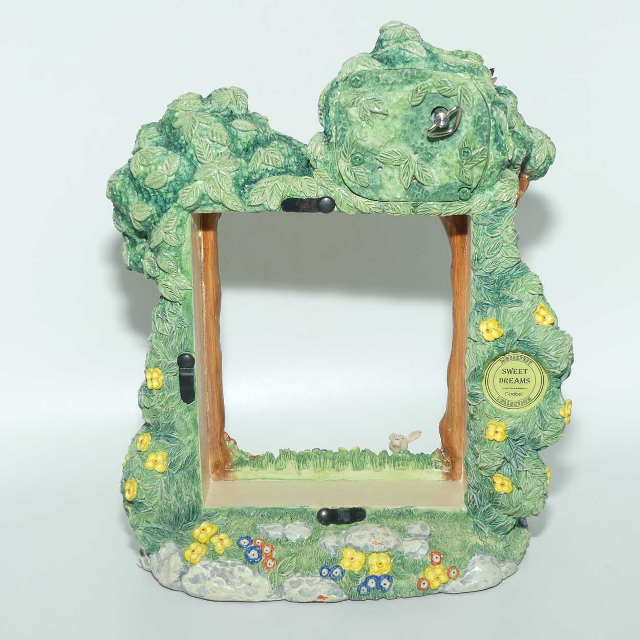 HUM1012_D MI Hummel Sweet Dreams musical display stand