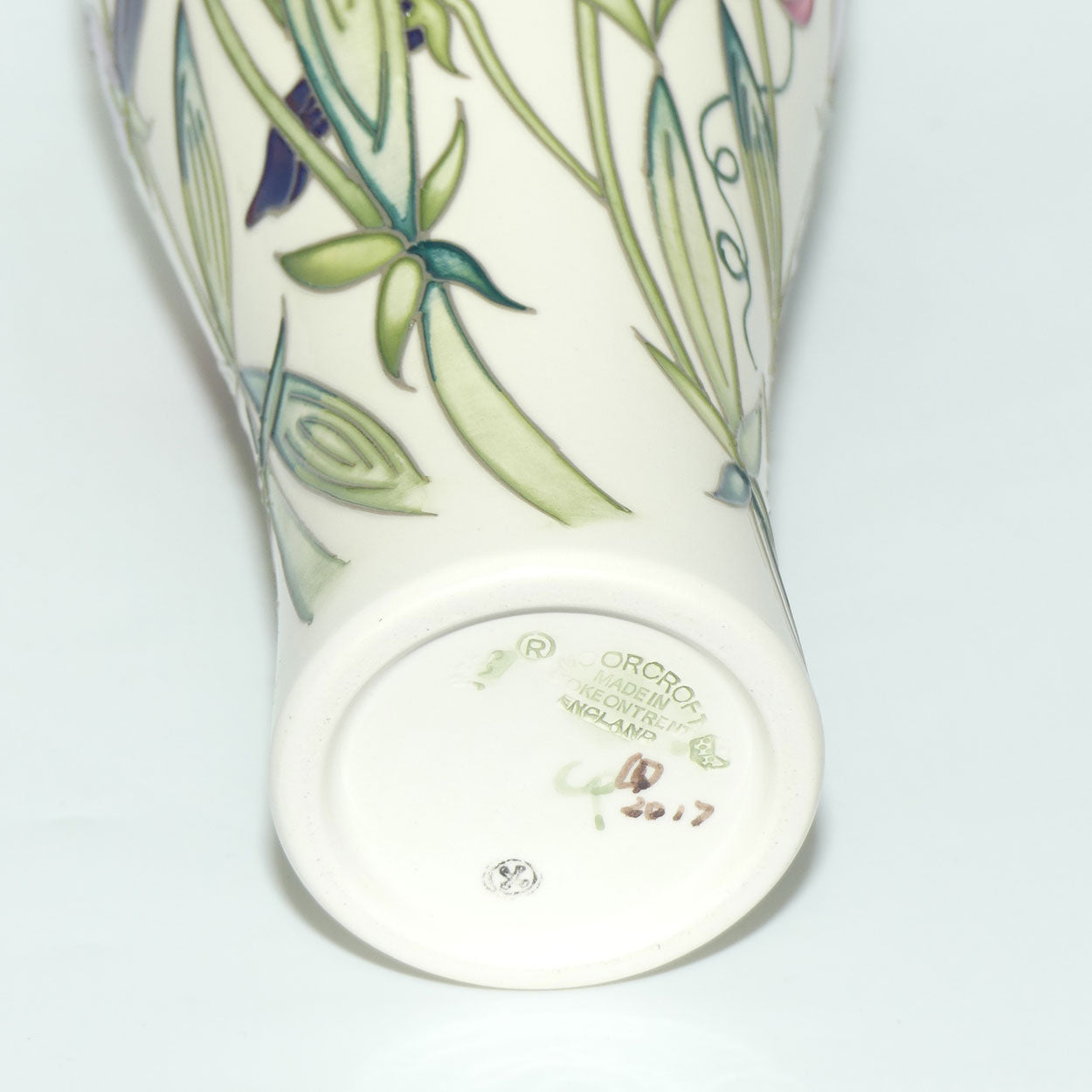 Moorcroft Sweetness 42/12 vase